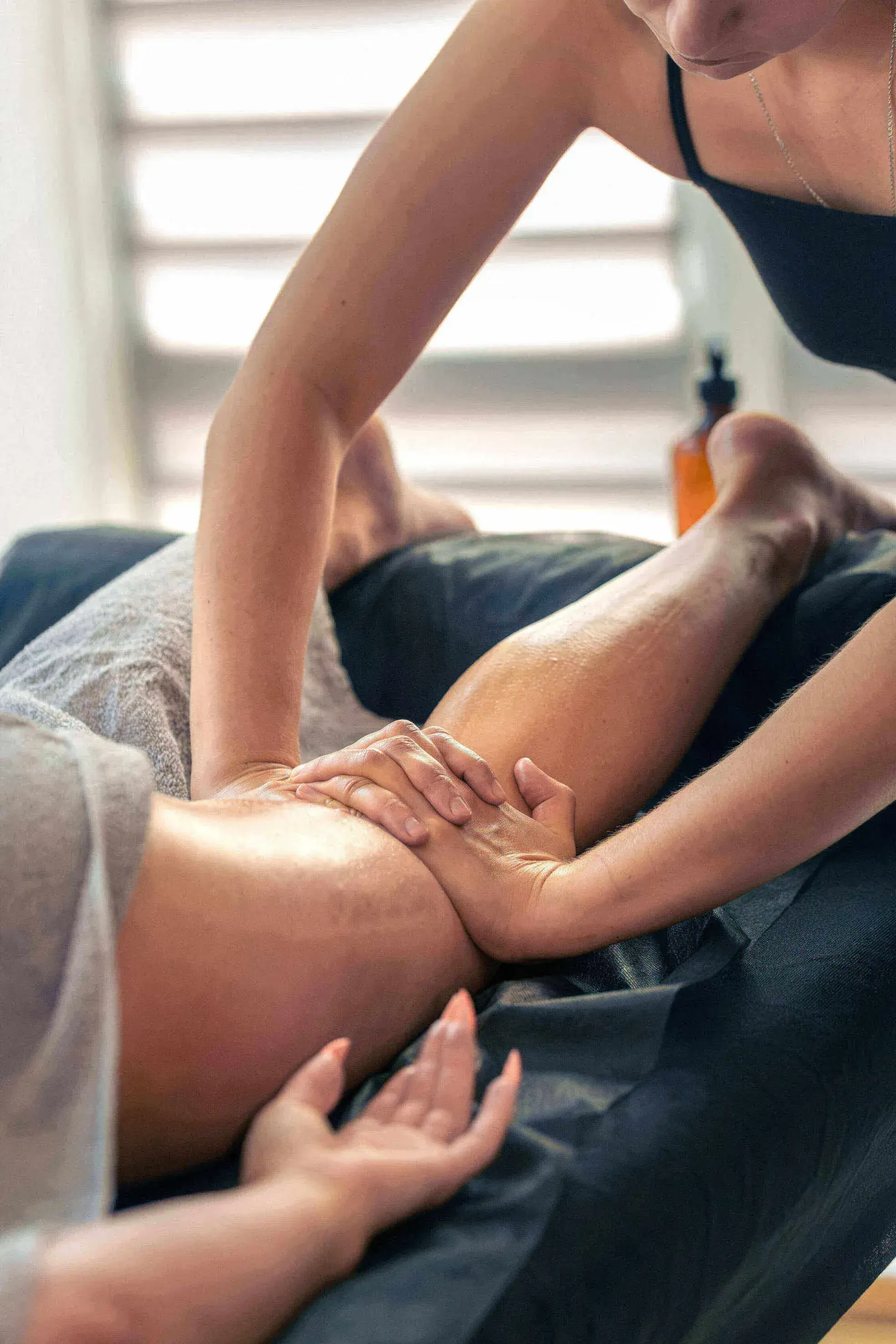 Massage jambes lourdes